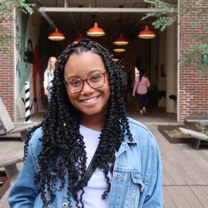 Meet your Posher, Sanaa